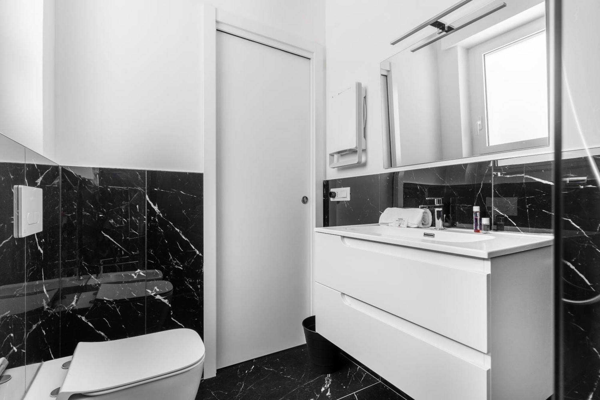 Mi Casa - Appartamento In Ponte Nuovo Milan Bagian luar foto