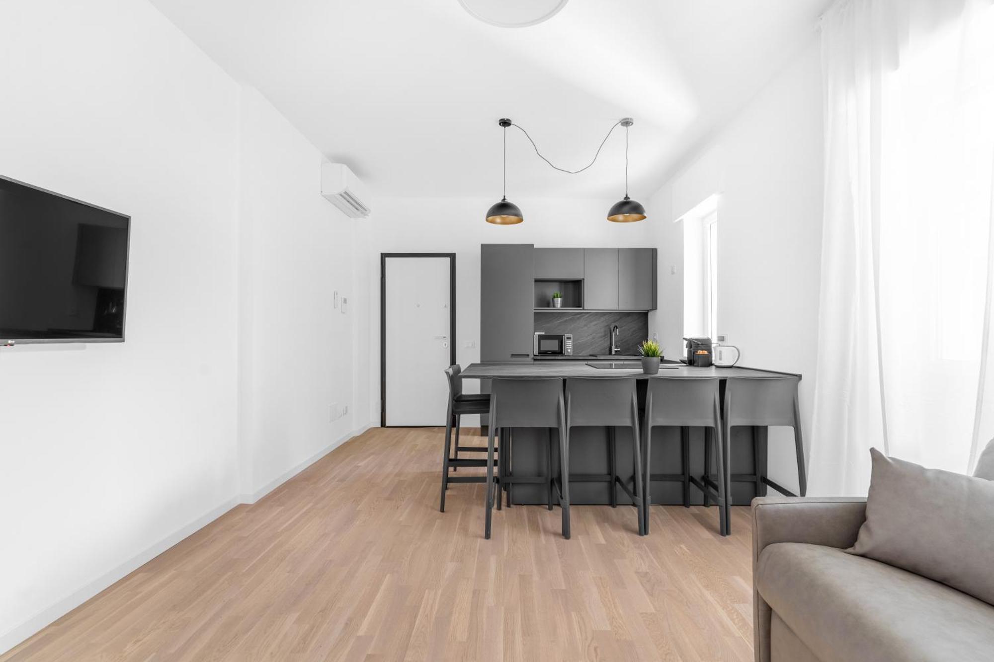 Mi Casa - Appartamento In Ponte Nuovo Milan Bagian luar foto