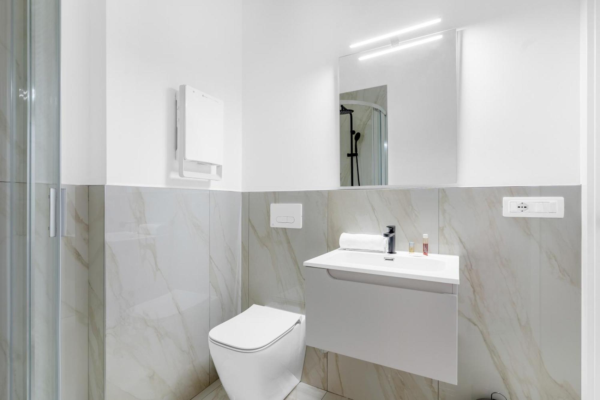 Mi Casa - Appartamento In Ponte Nuovo Milan Bagian luar foto