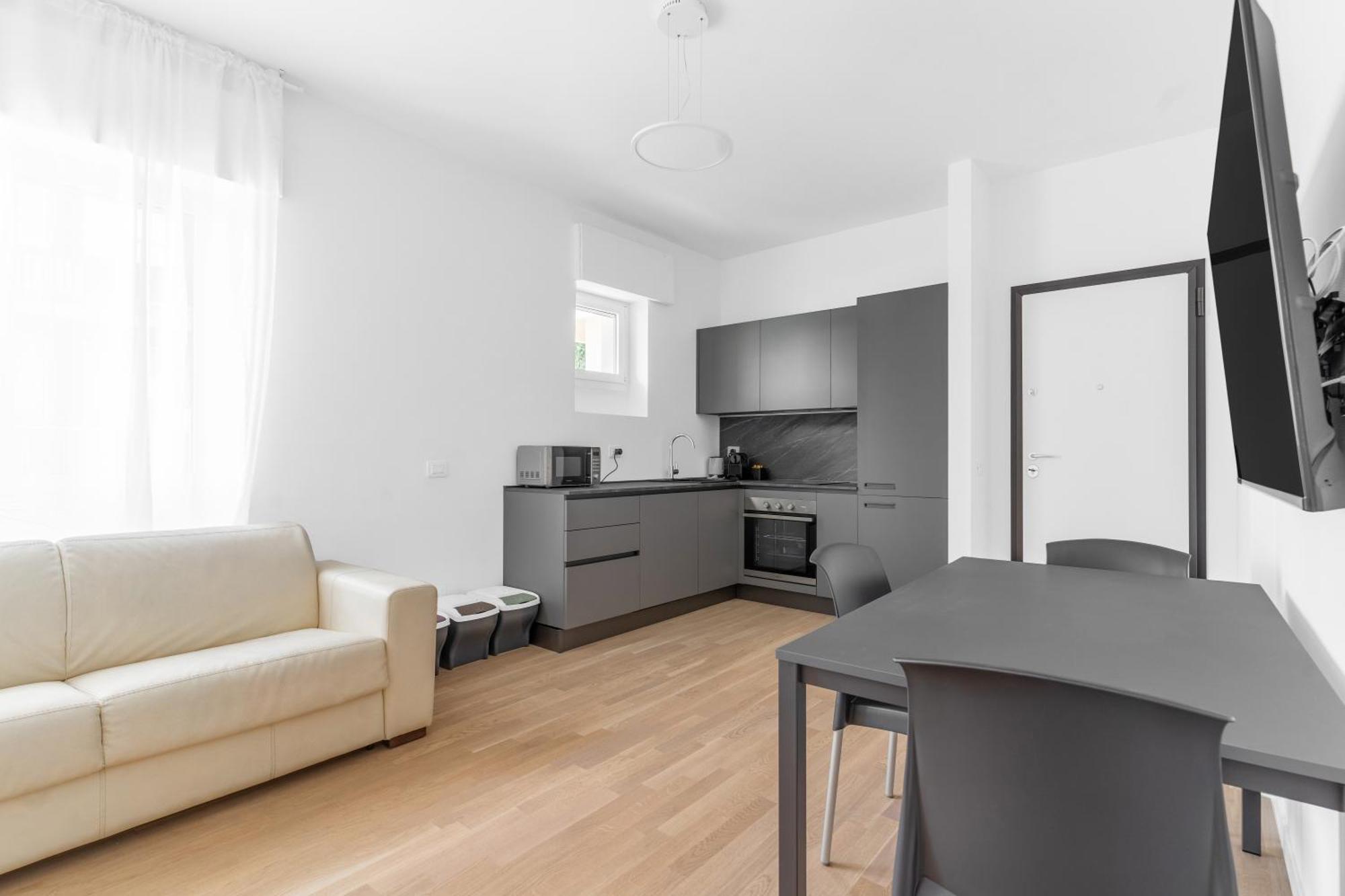 Mi Casa - Appartamento In Ponte Nuovo Milan Bagian luar foto