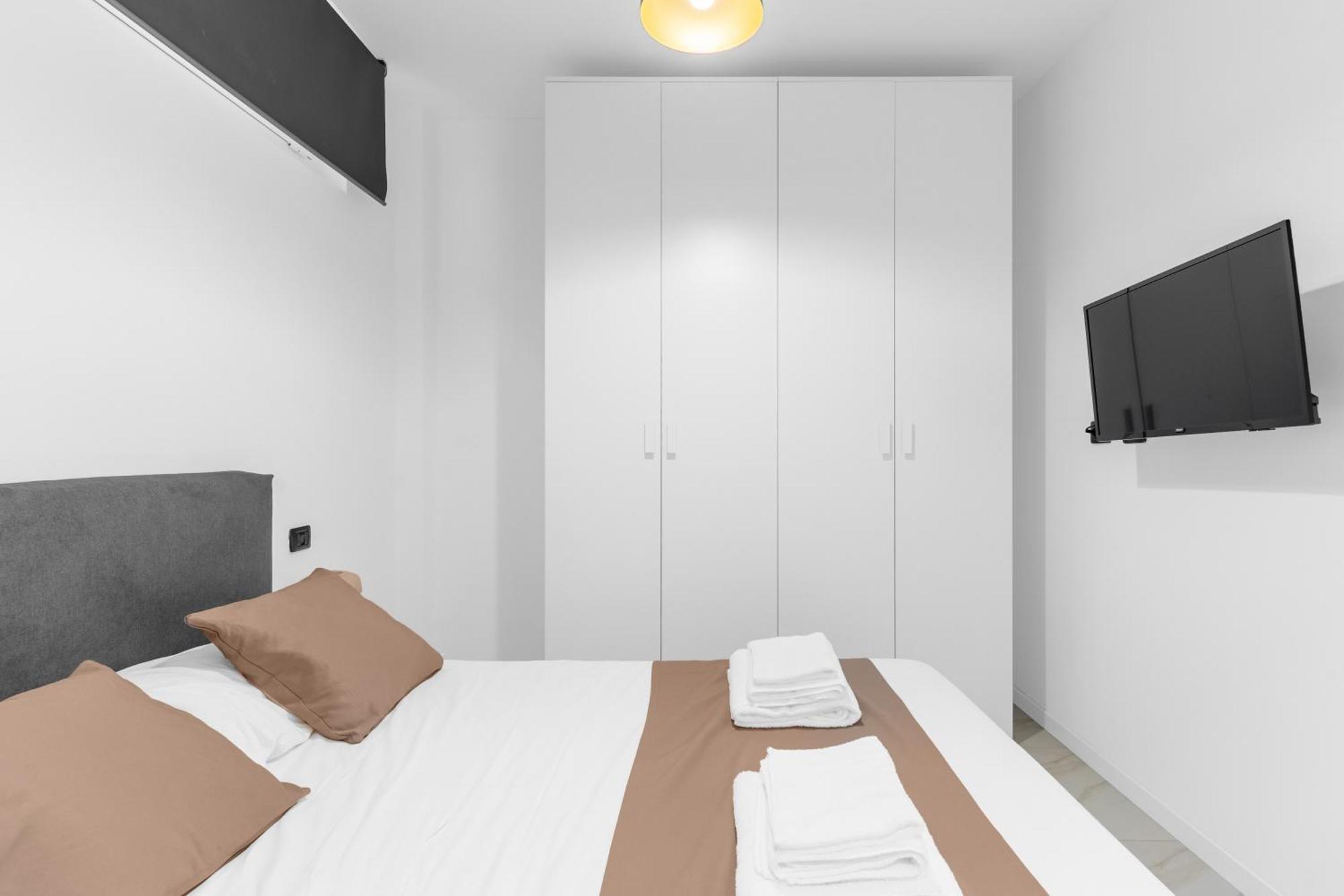 Mi Casa - Appartamento In Ponte Nuovo Milan Bagian luar foto