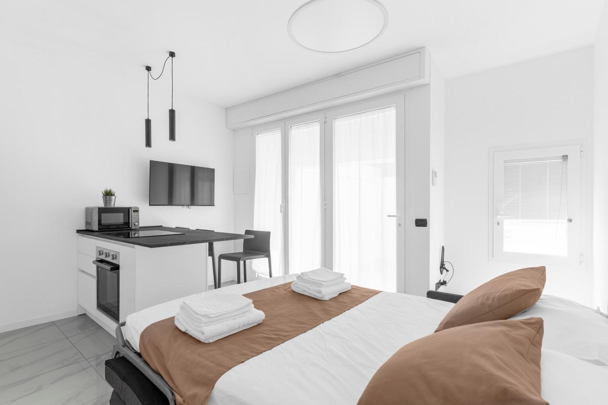 Mi Casa - Appartamento In Ponte Nuovo Milan Bagian luar foto