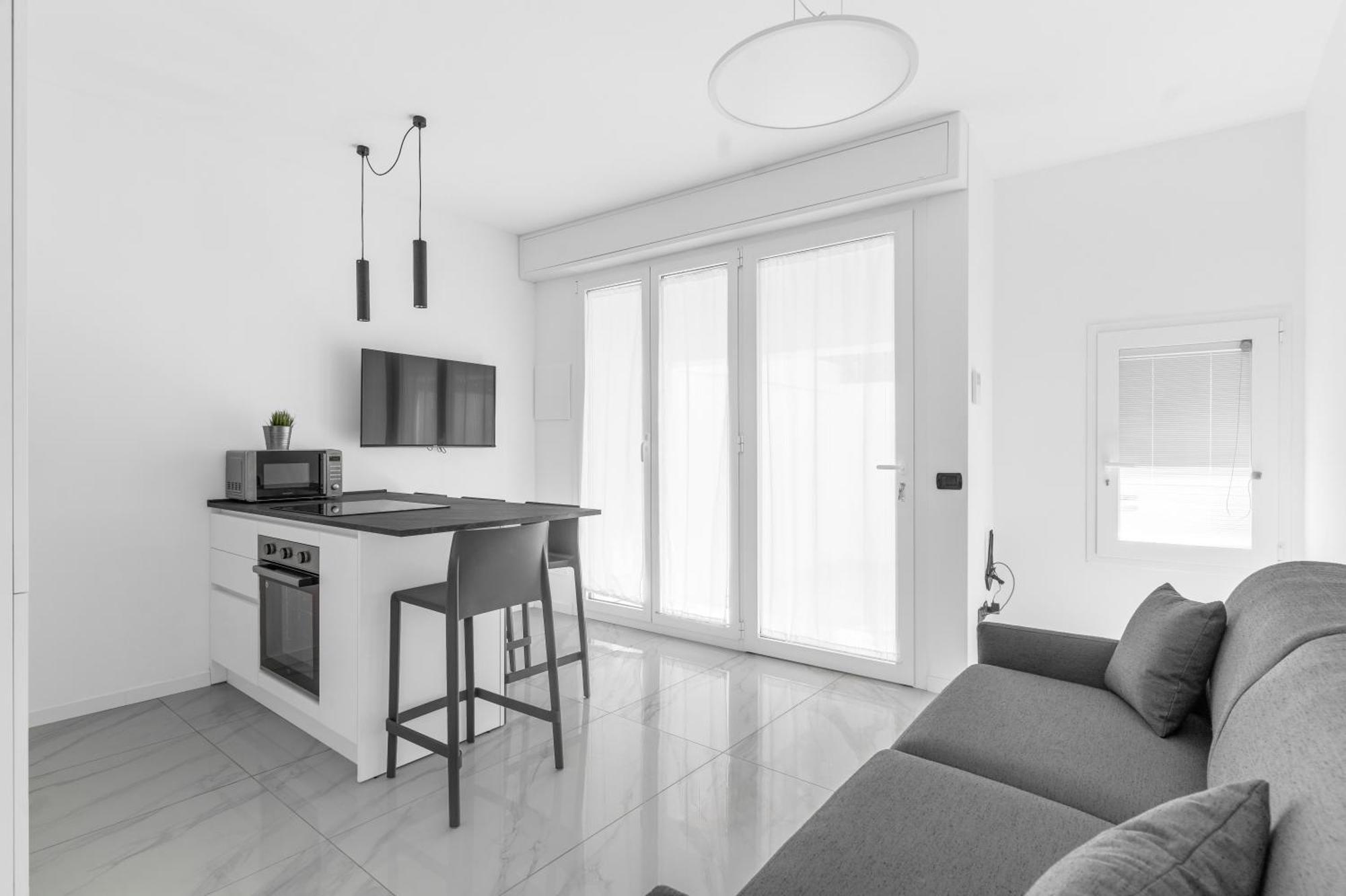 Mi Casa - Appartamento In Ponte Nuovo Milan Bagian luar foto