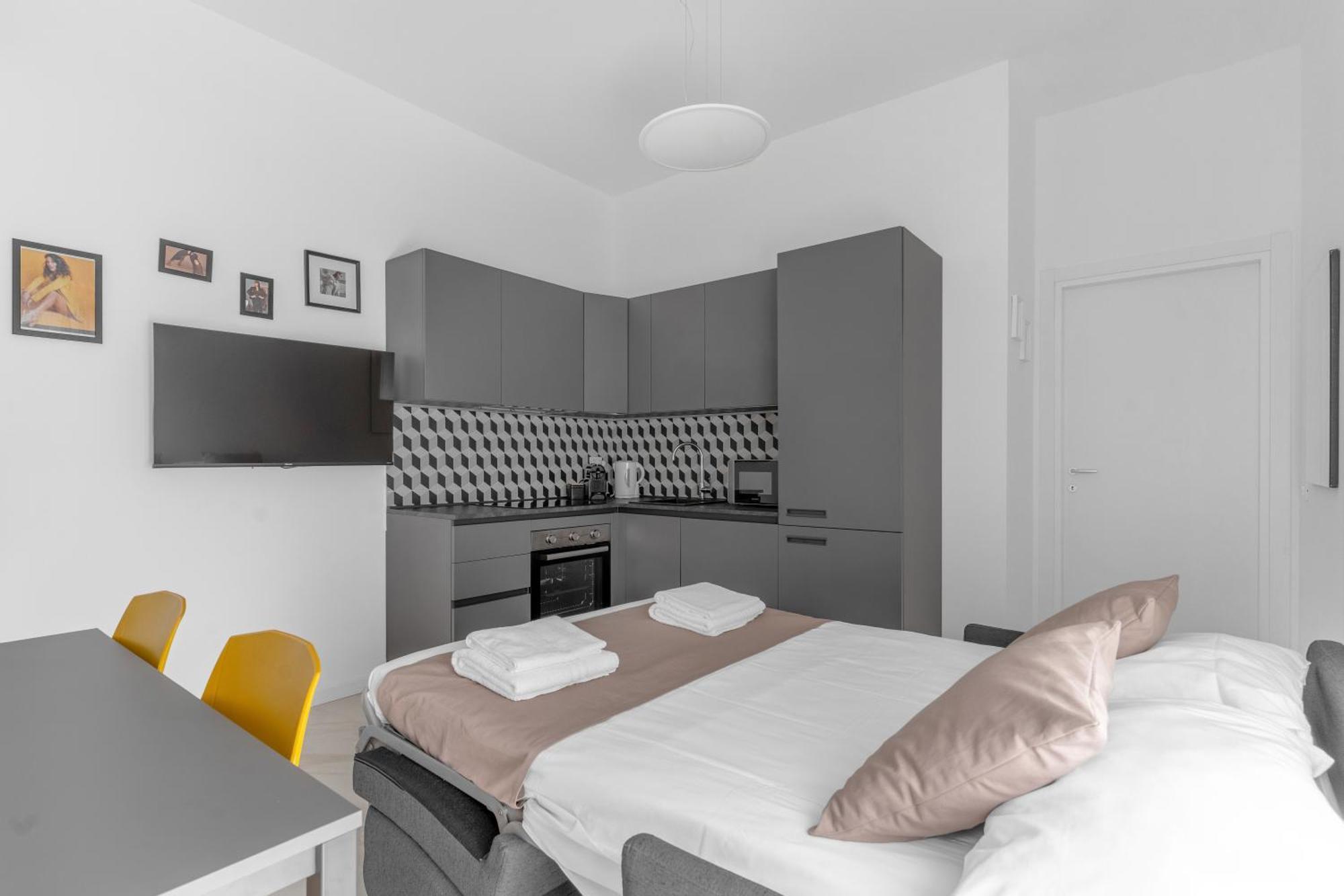 Mi Casa - Appartamento In Ponte Nuovo Milan Bagian luar foto