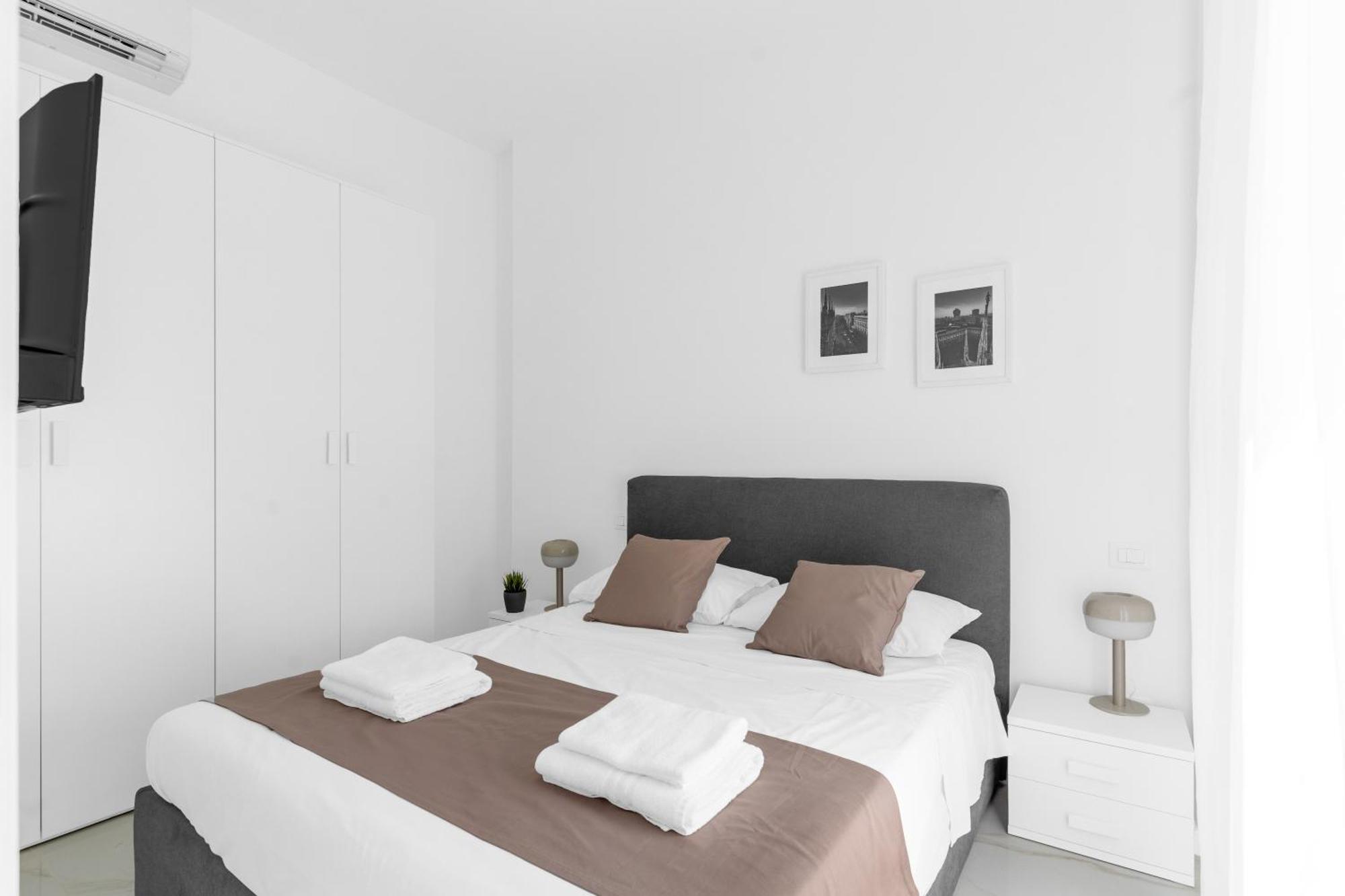 Mi Casa - Appartamento In Ponte Nuovo Milan Bagian luar foto