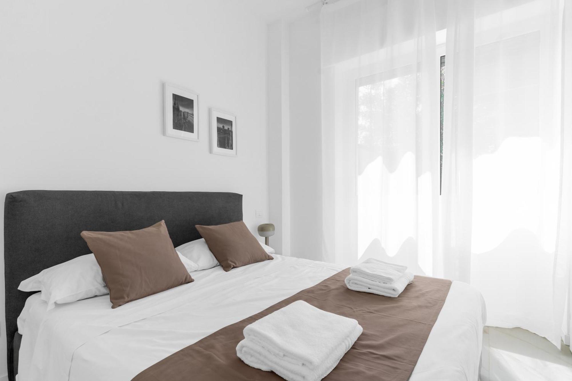 Mi Casa - Appartamento In Ponte Nuovo Milan Bagian luar foto