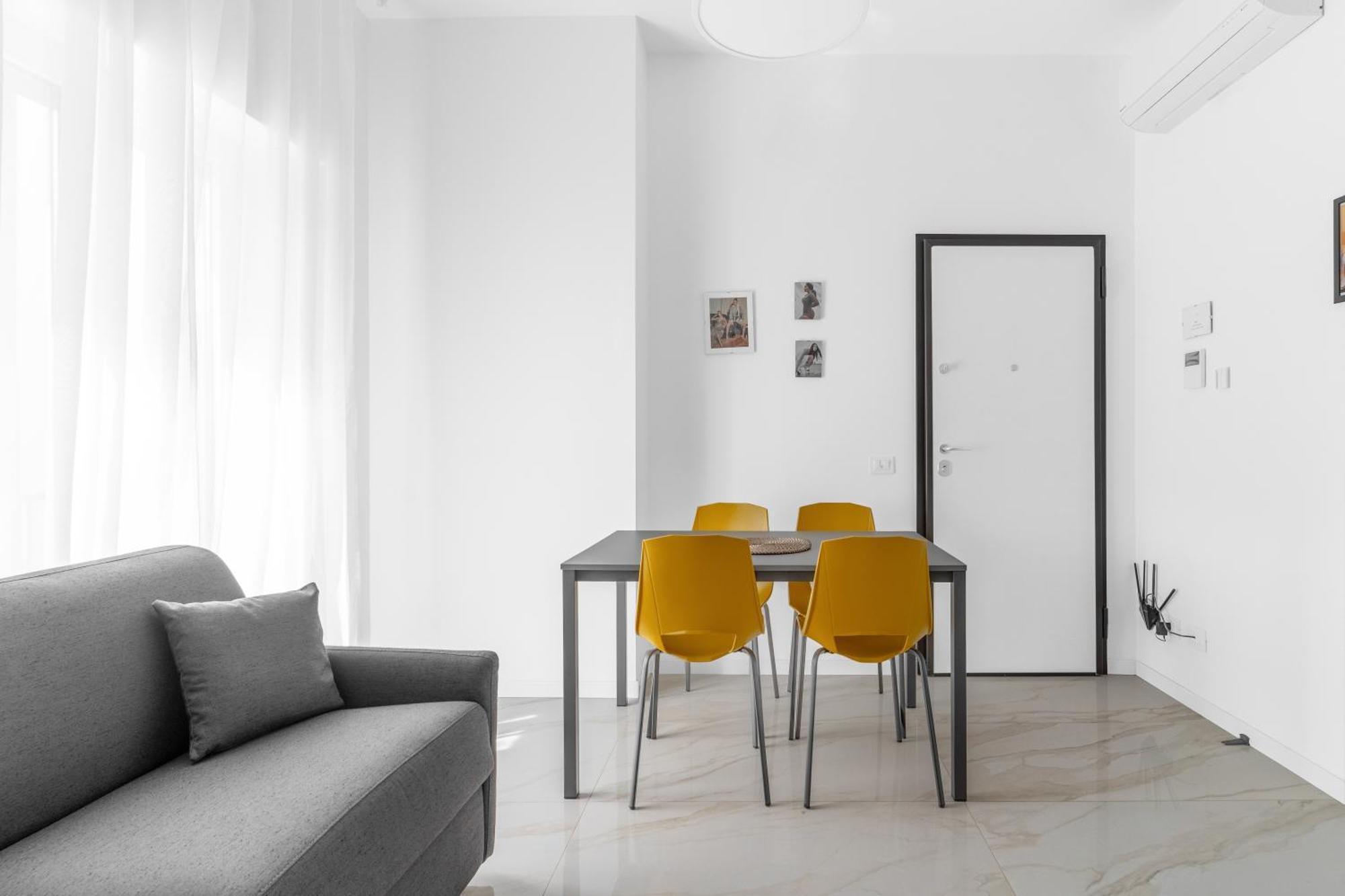 Mi Casa - Appartamento In Ponte Nuovo Milan Bagian luar foto
